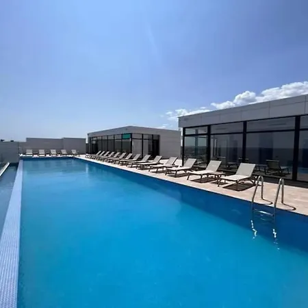 Infinity Pool & Premium - Private Parking 아파트 *